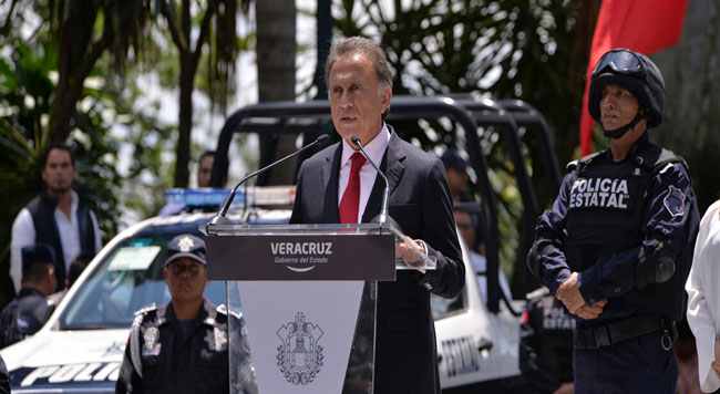 yunes_poli