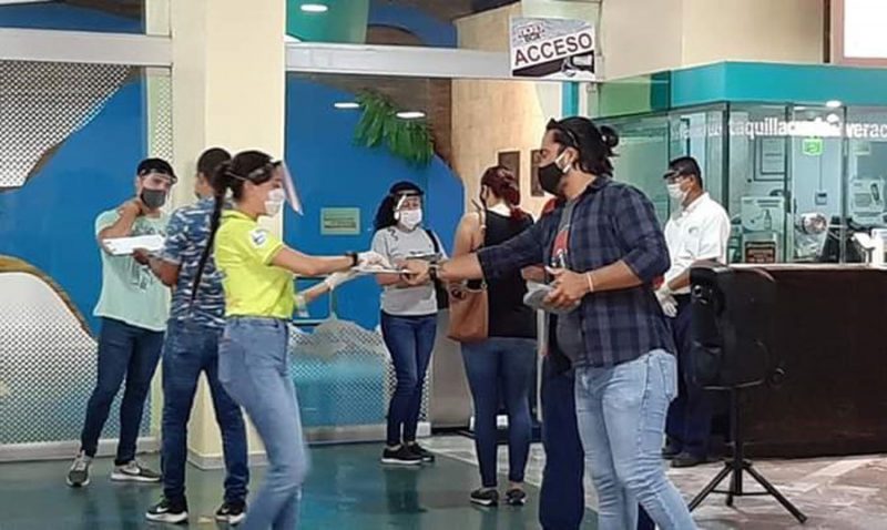 Acuario de Veracruz hace simulacro de ingreso ante pandemia