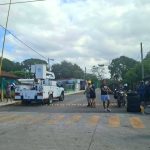 Atiende Ayuntamiento de Medellín de Bravo a vecinos de Los Robles; evitan bloqueo carretero