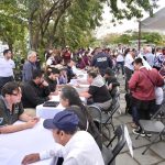 Cumple Ayuntamiento de Veracruz con acciones reales a ciudadanía en Lomas de Río Medio