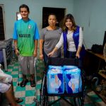Entrega DIF Boca del Río apoyos para adultos y mantiene abierto el programa de forma permanente
