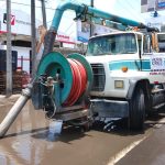 Coadyuva Ayuntamiento de Veracruz para mitigar acumulación de agua en tramo federal a la altura de Las Amapolas