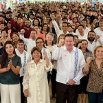 Anuncia Rosa María beca para estudiantes de universidades públicas